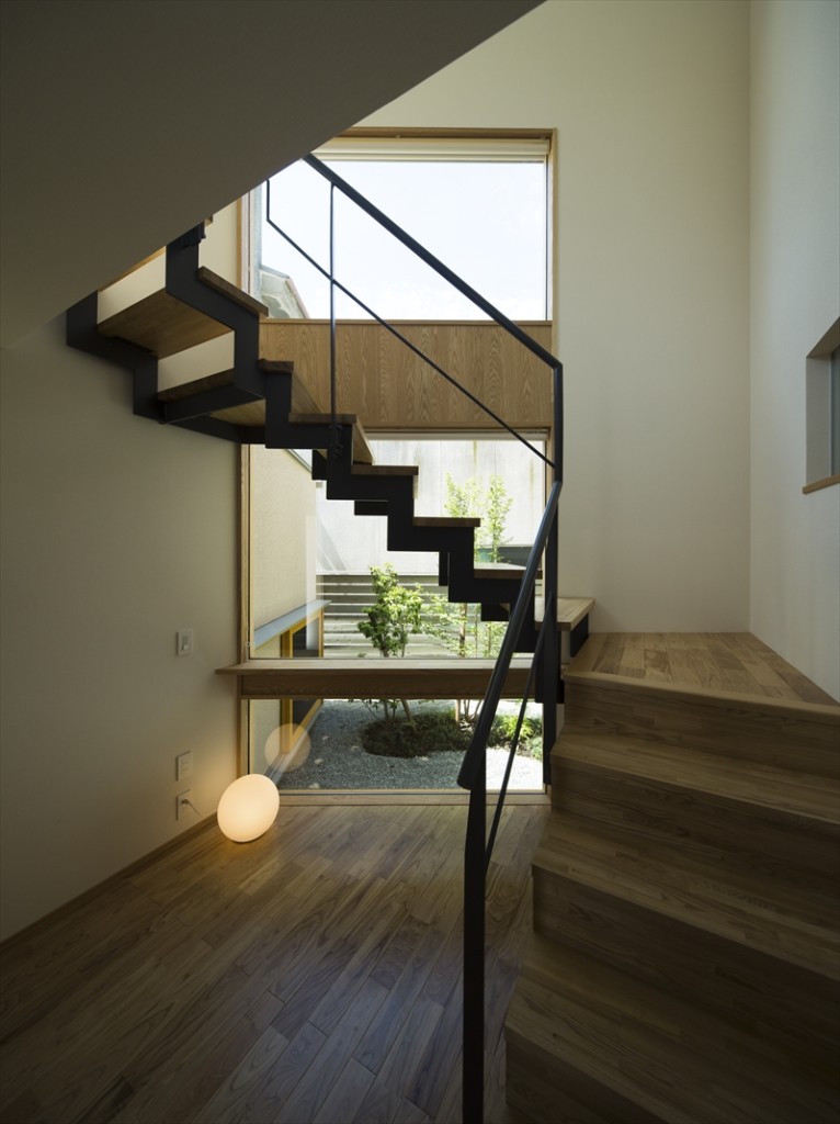 rsacr20160602066-edit_r