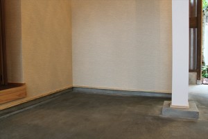 一面土間打ち